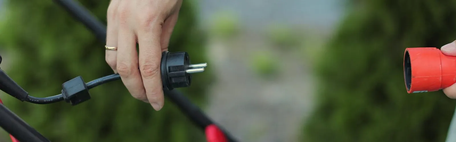 safety tips for using lawn care tools